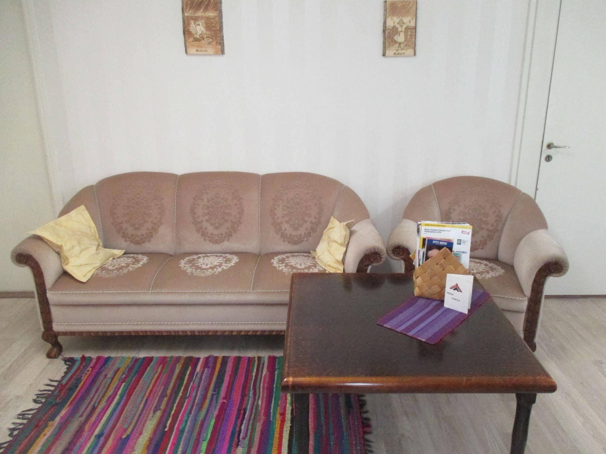 Guest House Ugrin Paikka Sippola Εξωτερικό φωτογραφία