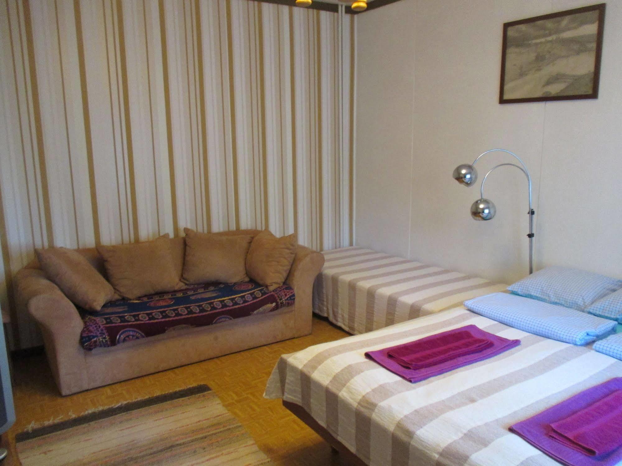Guest House Ugrin Paikka Sippola Εξωτερικό φωτογραφία
